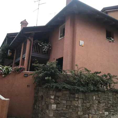 Apartamento Casa Del Balcone Fiorito
